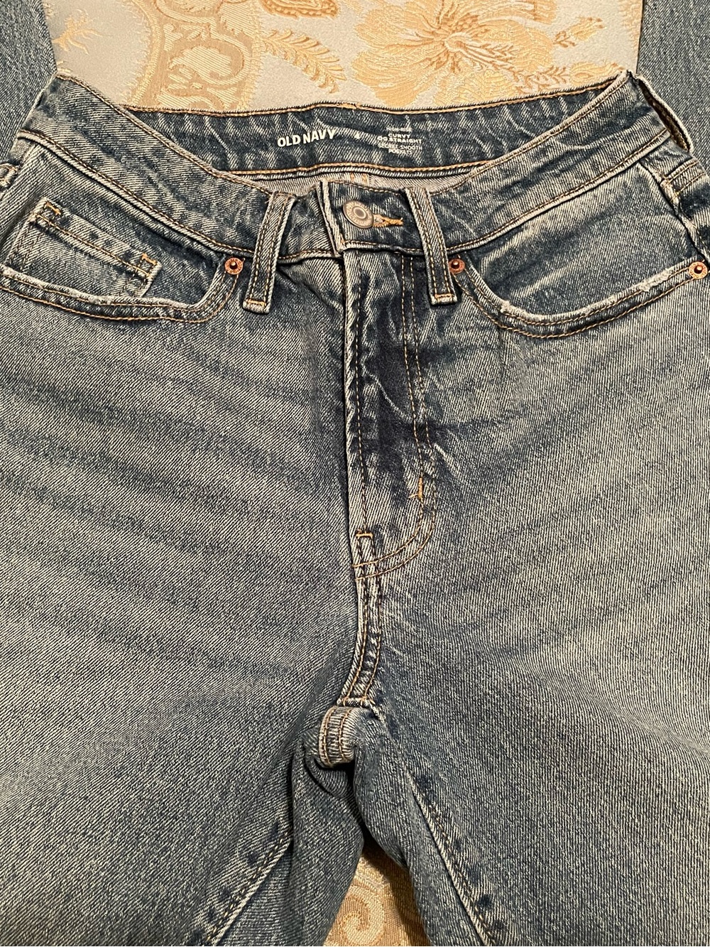 Old Navy Medium Blue Straight-Leg Denim Jeans (Curvy OG Straight)